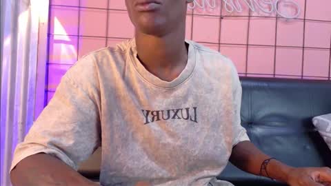 Martin online show from 11-12-25, 01:17