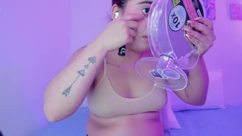 Snapshot of martina_connor1 chatting on 06-05-26, 04:35 C A R O L I N A online show from 06-05-26, 04:35