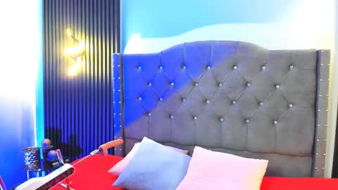   MARTINA   online show from 10-30-25, 12:17