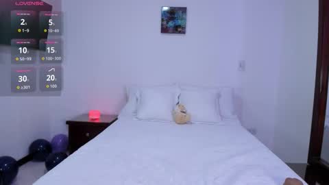 Martina online show from 11-24-25, 09:36