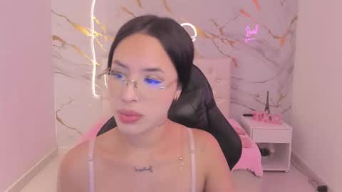   online show from 02-12-26, 12:33