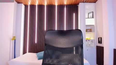 Martina online show from 03-24-26, 11:59