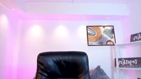 Martina online show from 07-10-26, 12:30