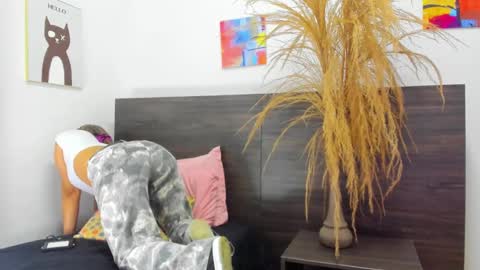 martina mIIler online show from 02-22-25, 12:40