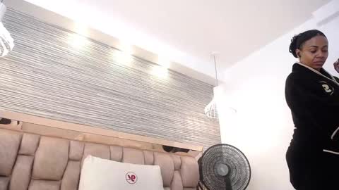 Snapshot of martina_touss chatting on 02-26-25, 06:32 martina touss online show from 02-26-25, 06:32