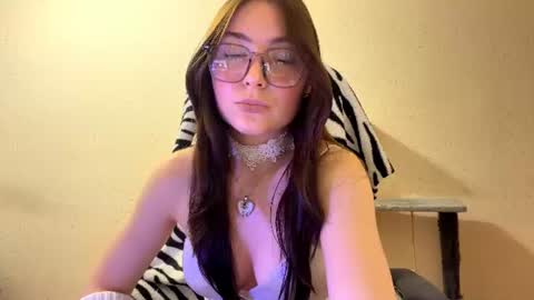 Snapshot of martinaascolese chatting on 08-06-26, 02:52 Scarlet online show from 08-06-26, 02:52