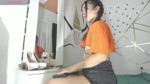 ...  ... online show from 10-13-25, 07:36