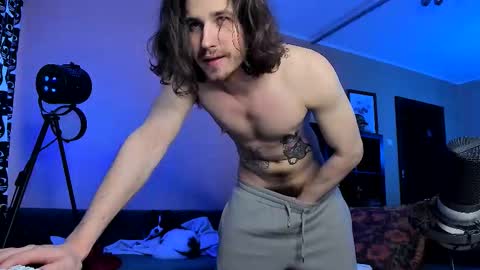 Snapshot of martinlutar420 chatting on 03-02-26, 07:15 Daddy Marty online show from 03-02-26, 07:15