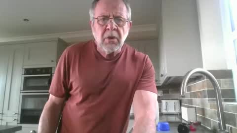 martinrgbxxxx online show from 05-13-26, 08:23