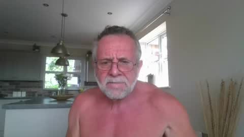 martinrgbxxxx online show from 07-25-26, 09:40