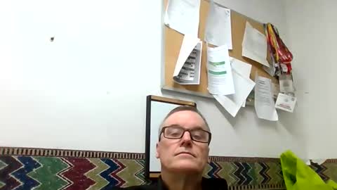 Snapshot of marty1688 chatting on 05-10-26, 12:43 marty1688 online show from 05-10-26, 12:43