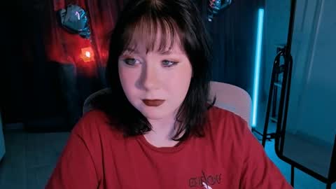 Nancy online show from 05-10-26, 05:18