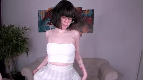 Snapshot of mary_backerr chatting on 06-16-26, 01:25 Mary online show from 06-16-26, 01:25