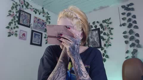                      100   online show from 12-30-24, 02:51