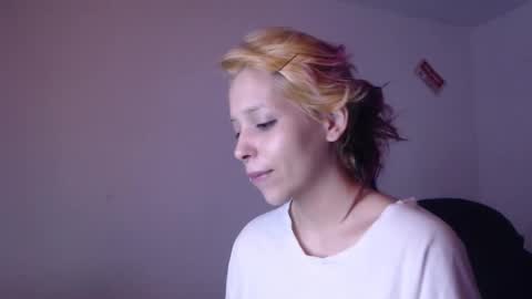                      100   online show from 11-26-25, 06:36