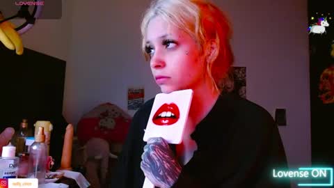 Snapshot of mary_janness chatting on 07-27-26, 07:10 100 online show from 07-27-26, 07:10