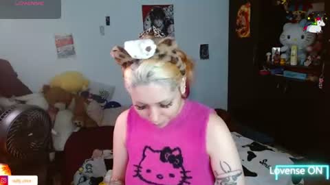 Snapshot of mary_janness chatting on 08-04-26, 10:12 100 online show from 08-04-26, 10:12