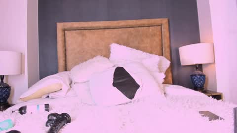   online show from 01-06-25, 07:24