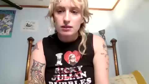 Snapshot of mary_lamb1212 chatting on 10-09-25, 11:03 mary_lamb1212 online show from 10-09-25, 11:03