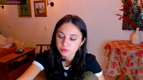 Snapshot of mary_marlow chatting on 12-24-24, 11:44 Mary online show from 12-24-24, 11:44