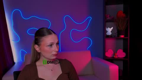 Snapshot of mary_meow_hot chatting on 11-25-25, 12:16 Mary online show from 11-25-25, 12:16