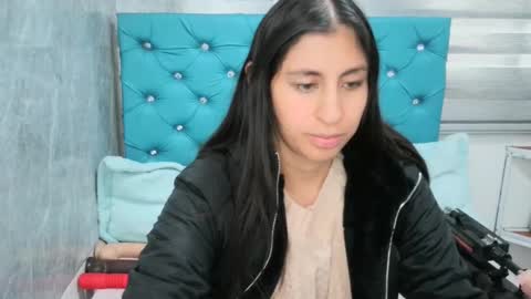  Mary Moon  online show from 02-12-25, 05:16