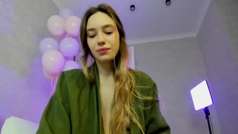 HelIo  Everyone Im MaryWelcome  to my room and  lets have  a good  time  together with me   online show from 04-22-26, 08:17