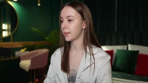 Snapshot of mary_sparkle_ chatting on 06-30-26, 03:29 yours fetish mary online show from 06-30-26, 03:29