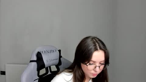 Alice online show from 05-19-26, 06:31