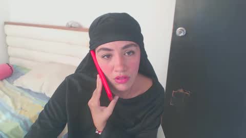 Snapshot of maryam_arabicmilk chatting on 01-14-25, 08:04 maryam_arabicmilk online show from 01-14-25, 08:04