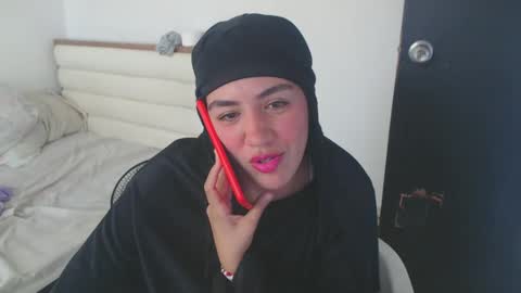Snapshot of maryam_arabicmilk chatting on 01-22-25, 08:06 maryam_arabicmilk online show from 01-22-25, 08:06