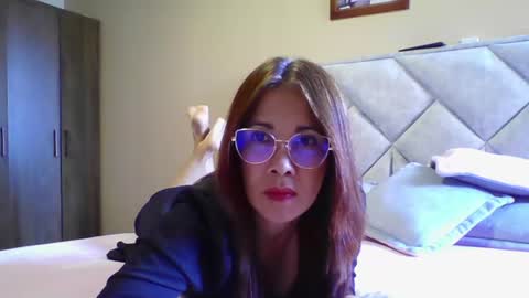 Engracia online show from 06-15-26, 04:53
