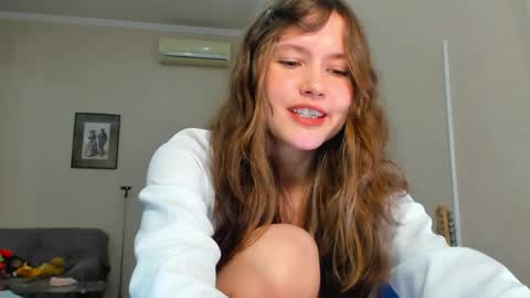 Snapshot of maryanncherry chatting on 05-14-26, 01:29 Maryann online show from 05-14-26, 01:29