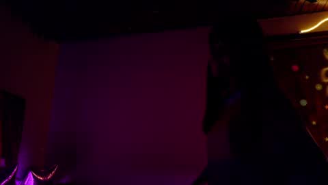     online show from 06-07-26, 03:43