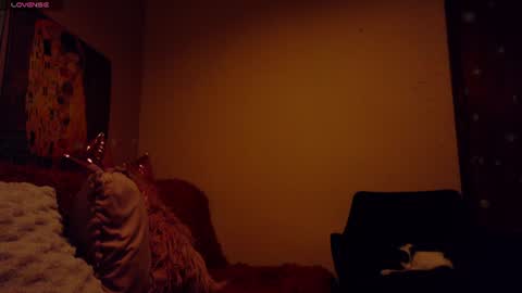 Snapshot of maryberry__ chatting on 06-15-26, 02:36 online show from 06-15-26, 02:36