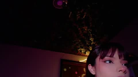 Snapshot of maryberry__ chatting on 06-27-26, 04:39 online show from 06-27-26, 04:39