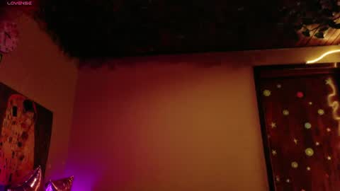 Snapshot of maryberry__ chatting on 07-19-26, 06:28 online show from 07-19-26, 06:28