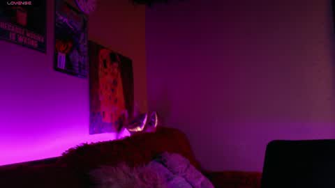 Snapshot of maryberry__ chatting on 07-29-26, 06:44 online show from 07-29-26, 06:44