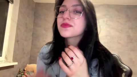 Stephie online show from 12-19-25, 09:33