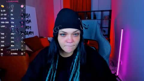 Mary online show from 11-25-25, 02:55