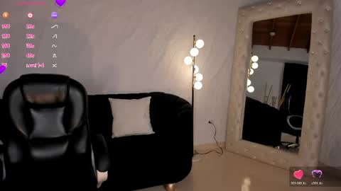 Snapshot of marylewis_ chatting on 04-27-26, 12:25 Mary online show from 04-27-26, 12:25
