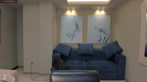 Snapshot of marylewis_ chatting on 05-15-26, 11:17 Mary online show from 05-15-26, 11:17