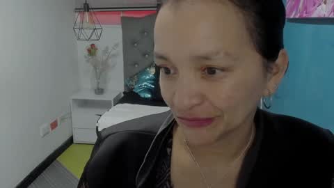 Marylin online show from 12-04-24, 08:18