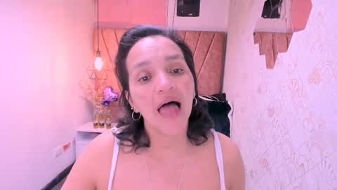 Marylin online show from 09-19-25, 08:38