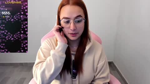 Dulce Maria online show from 12-14-24, 04:23