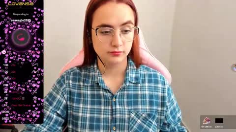 Dulce Maria online show from 02-11-25, 05:07