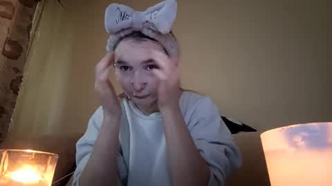 Snapshot of marylynreifsnider chatting on 09-09-25, 07:19 Hi My name is Elina Im 18 years old. online show from 09-09-25, 07:19
