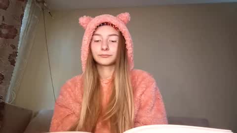Snapshot of marylynreifsnider chatting on 09-11-25, 07:08 Hi My name is Elina Im 18 years old. online show from 09-11-25, 07:08
