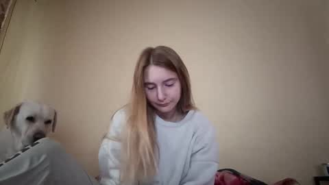 Snapshot of marylynreifsnider chatting on 09-25-25, 06:50 Hi My name is Elina Im 18 years old. online show from 09-25-25, 06:50