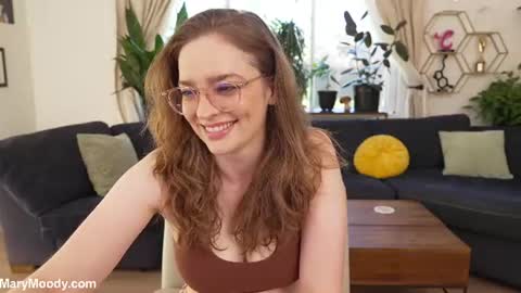Snapshot of marymoody chatting on 06-12-26, 11:35 Mary Moody online show from 06-12-26, 11:35